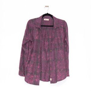 Hollister Size Medium Dark Magenta Flannel Style Button Up